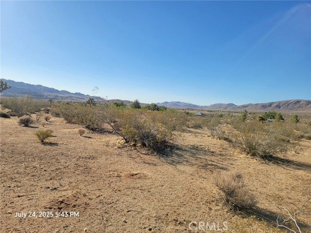 27177 Cahuilla Road, Apple Valley, CA 92307