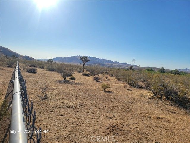 27177 Cahuilla Road, Apple Valley, CA 92307