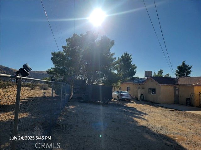 27177 Cahuilla Road, Apple Valley, CA 92307