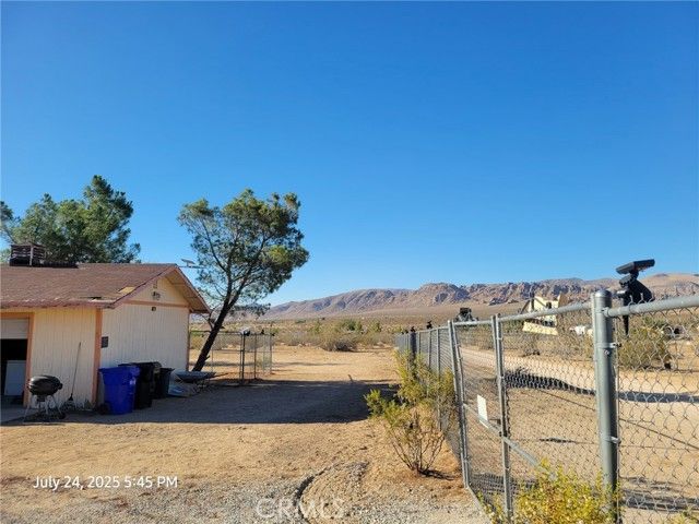 27177 Cahuilla Road, Apple Valley, CA 92307