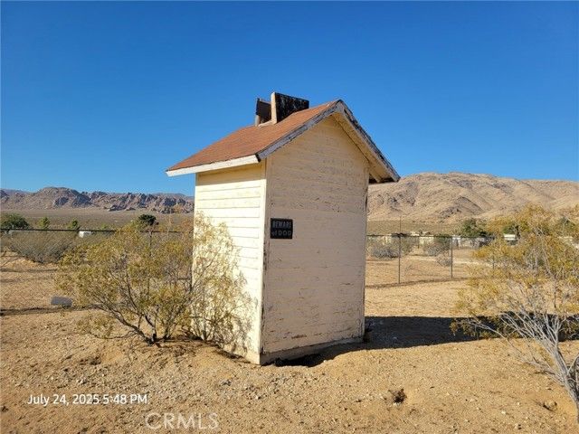 27177 Cahuilla Road, Apple Valley, CA 92307