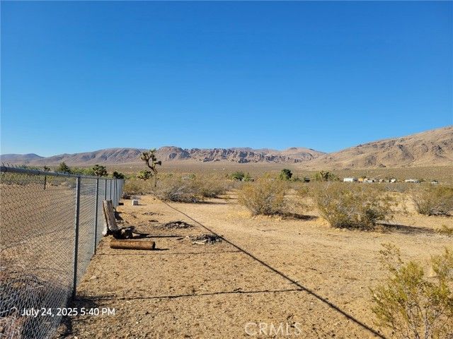 27177 Cahuilla Road, Apple Valley, CA 92307