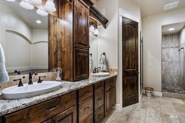 1795 N Moon Bello Way, Eagle, ID 83616