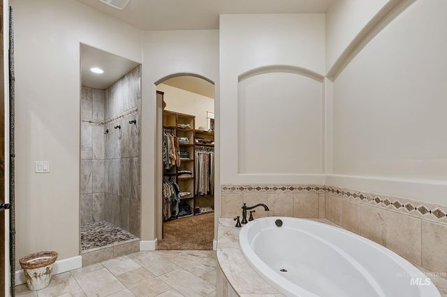 1795 N Moon Bello Way, Eagle, ID 83616