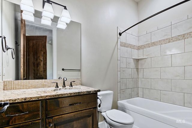 1795 N Moon Bello Way, Eagle, ID 83616