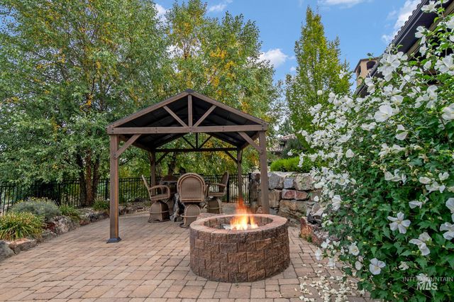 1795 N Moon Bello Way, Eagle, ID 83616