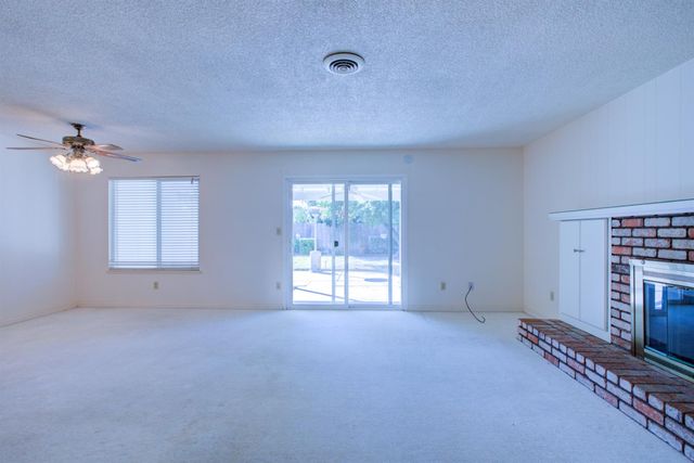 3028 Darlene Ln, Modesto, CA 95355