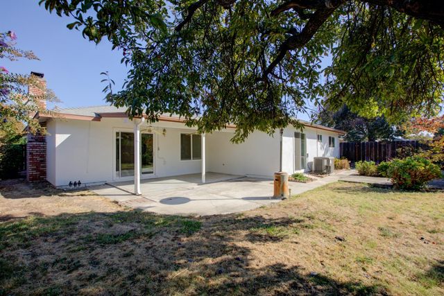 3028 Darlene Ln, Modesto, CA 95355