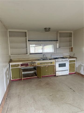 925 5th Street, Norco, CA 92860