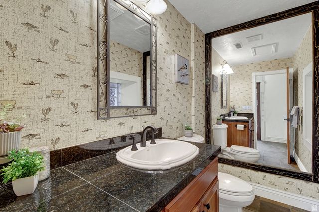 12 N 200 E, Farmington, UT 84025