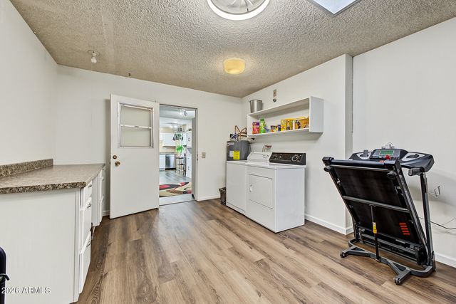 12221 N COGGINS Drive, Sun City, AZ 85351