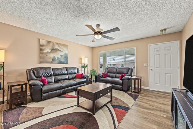 12221 N COGGINS Drive, Sun City, AZ 85351