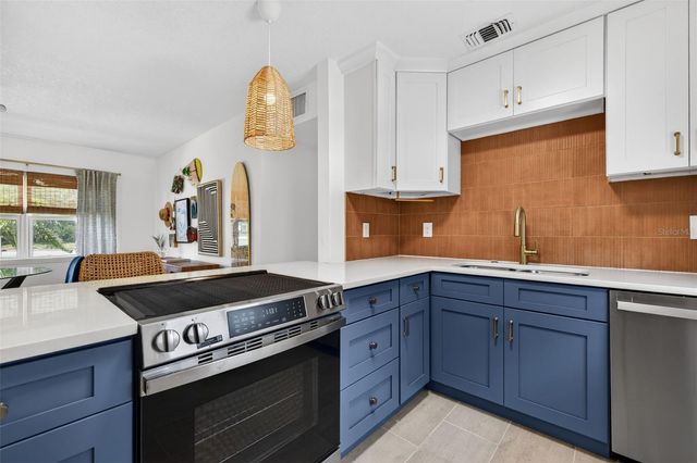 101 40TH AVENUE SE, St Petersburg, FL 33705