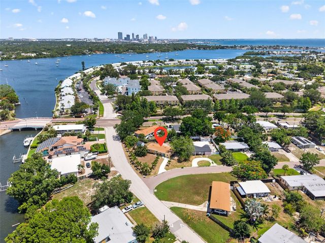 101 40TH AVENUE SE, St Petersburg, FL 33705