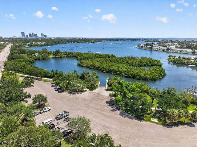 101 40TH AVENUE SE, St Petersburg, FL 33705