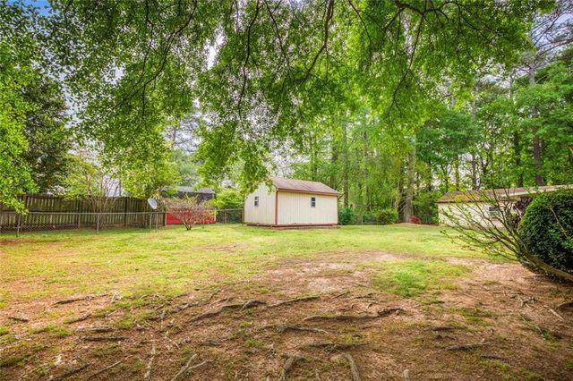 1660 Maple Court SE, Conyers, GA 30013