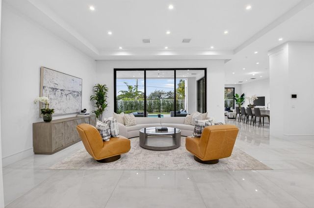 2232 Delray Ridge Lane, Delray Beach, FL 33444