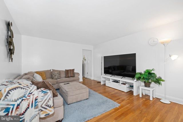 18 GEORGE READ RD, New Castle, DE 19720