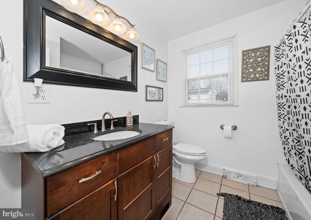 18 GEORGE READ RD, New Castle, DE 19720