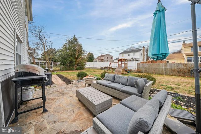 18 GEORGE READ RD, New Castle, DE 19720