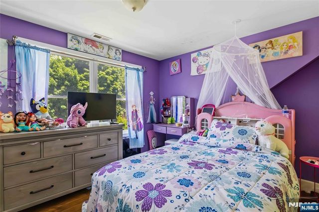 60 Melody Hill Road, Clifton, NJ 07013
