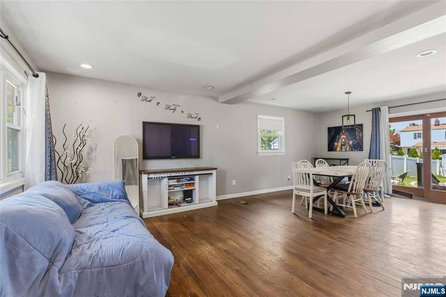 60 Melody Hill Road, Clifton, NJ 07013