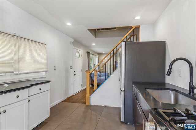 60 Melody Hill Road, Clifton, NJ 07013