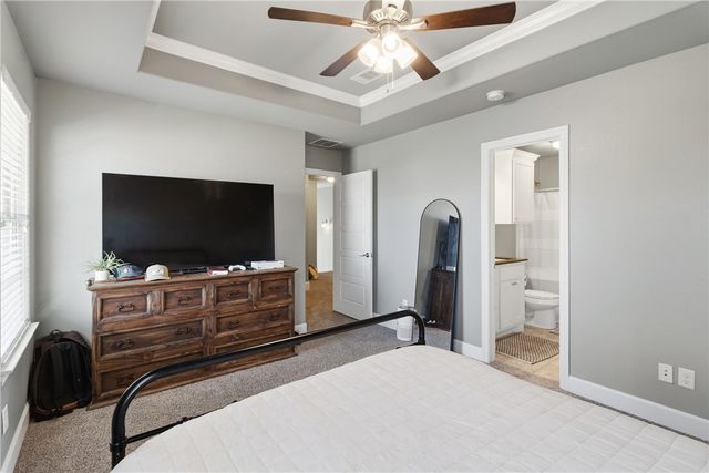 1701 Park Place, College Station, TX 77840