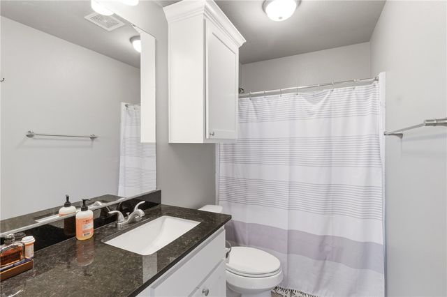 1701 Park Place, College Station, TX 77840