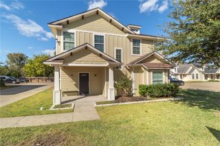1701 Park Place, College Station, TX 77840