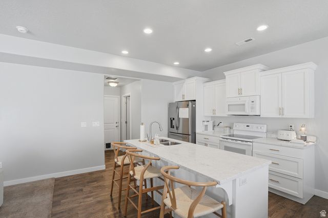 11882 S BLACK HILLS LN, Herriman, UT 84096