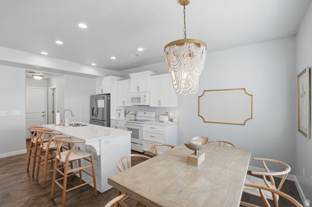 11882 S BLACK HILLS LN, Herriman, UT 84096