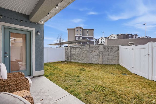 11882 S BLACK HILLS LN, Herriman, UT 84096