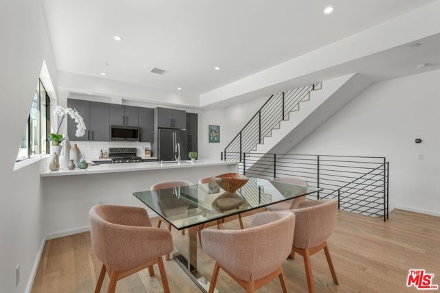 3724 Vinton Avenue, Los Angeles, CA 90034