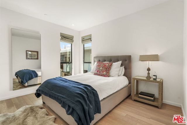 3724 Vinton Avenue, Los Angeles, CA 90034