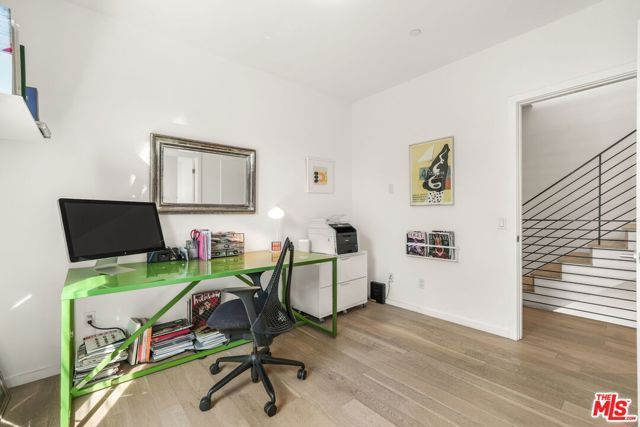 3724 Vinton Avenue, Los Angeles, CA 90034