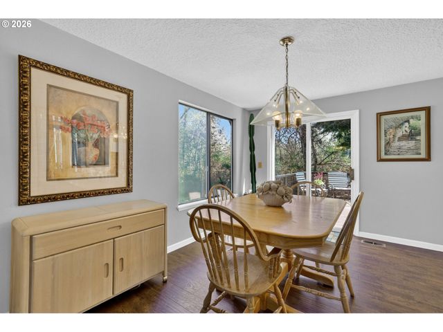 21155 Se FOSTER Rd, Damascus, OR 97089