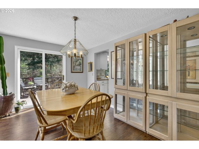 21155 Se FOSTER Rd, Damascus, OR 97089