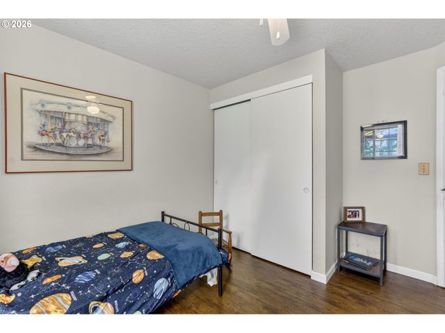 21155 Se FOSTER Rd, Damascus, OR 97089