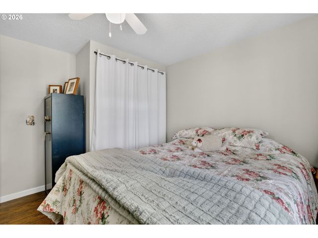 21155 Se FOSTER Rd, Damascus, OR 97089