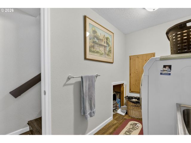 21155 Se FOSTER Rd, Damascus, OR 97089