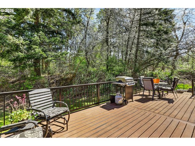 21155 Se FOSTER Rd, Damascus, OR 97089