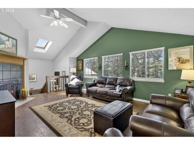 21155 Se FOSTER Rd, Damascus, OR 97089