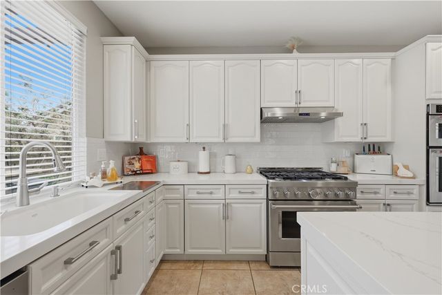 28304 Linda Vista Street, Canyon Country, CA 91387