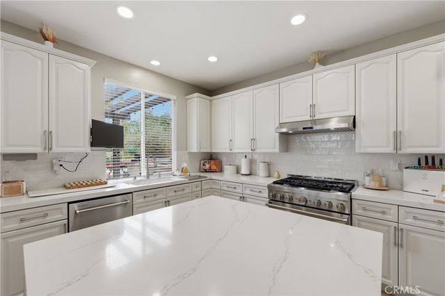 28304 Linda Vista Street, Canyon Country, CA 91387
