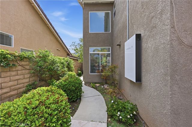 28304 Linda Vista Street, Canyon Country, CA 91387
