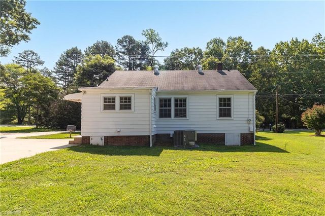 1106 Mack Road, Asheboro, NC 27205