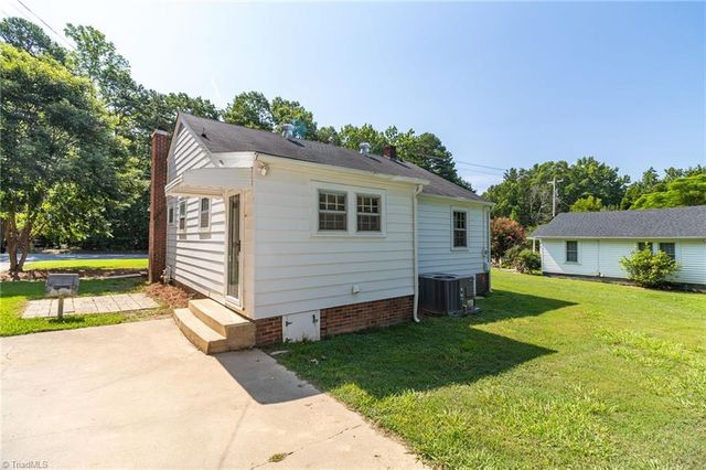 1106 Mack Road, Asheboro, NC 27205