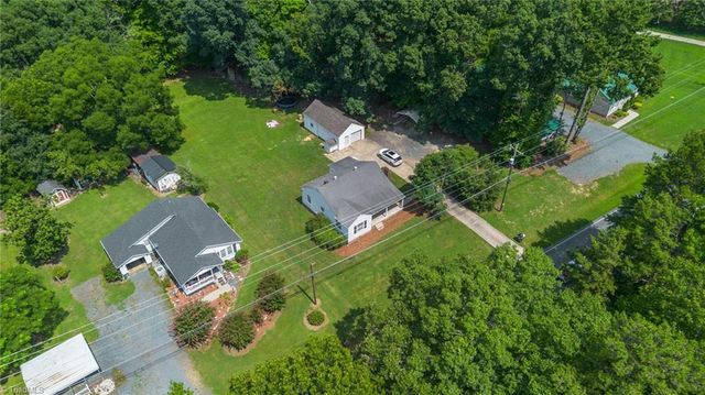 1106 Mack Road, Asheboro, NC 27205