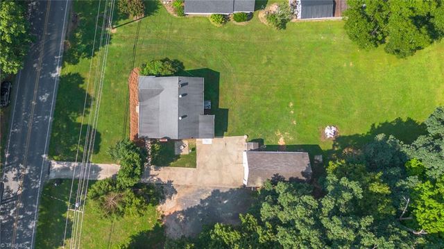 1106 Mack Road, Asheboro, NC 27205